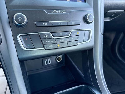 2020 Ford Fusion SE
