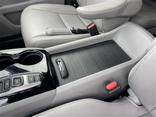 2022 Honda Pilot Touring 7-Passenger