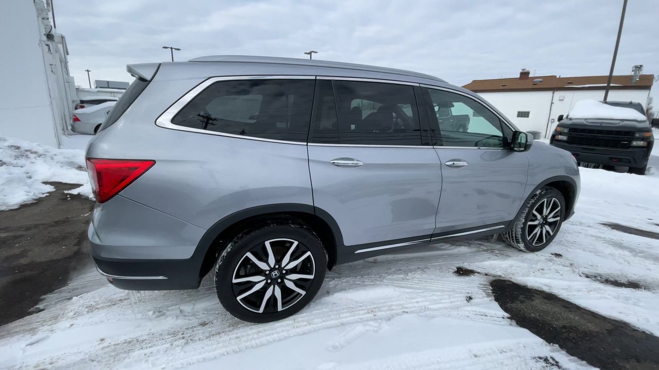 2022 Honda Pilot Touring 7-Passenger