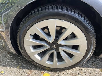 2022 Tesla Model 3 Rear-Wheel Drive
