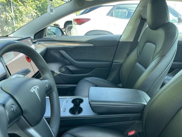 2022 Tesla Model 3 Rear-Wheel Drive