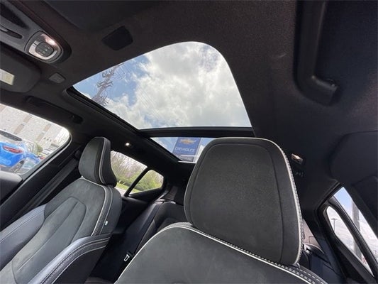 2019 Volvo XC40 R-Design in Woodhaven, MI - Feldman Chrysler Dodge Jeep Ram Auto Group