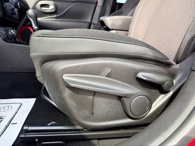 2022 Jeep Renegade (RED) Edition